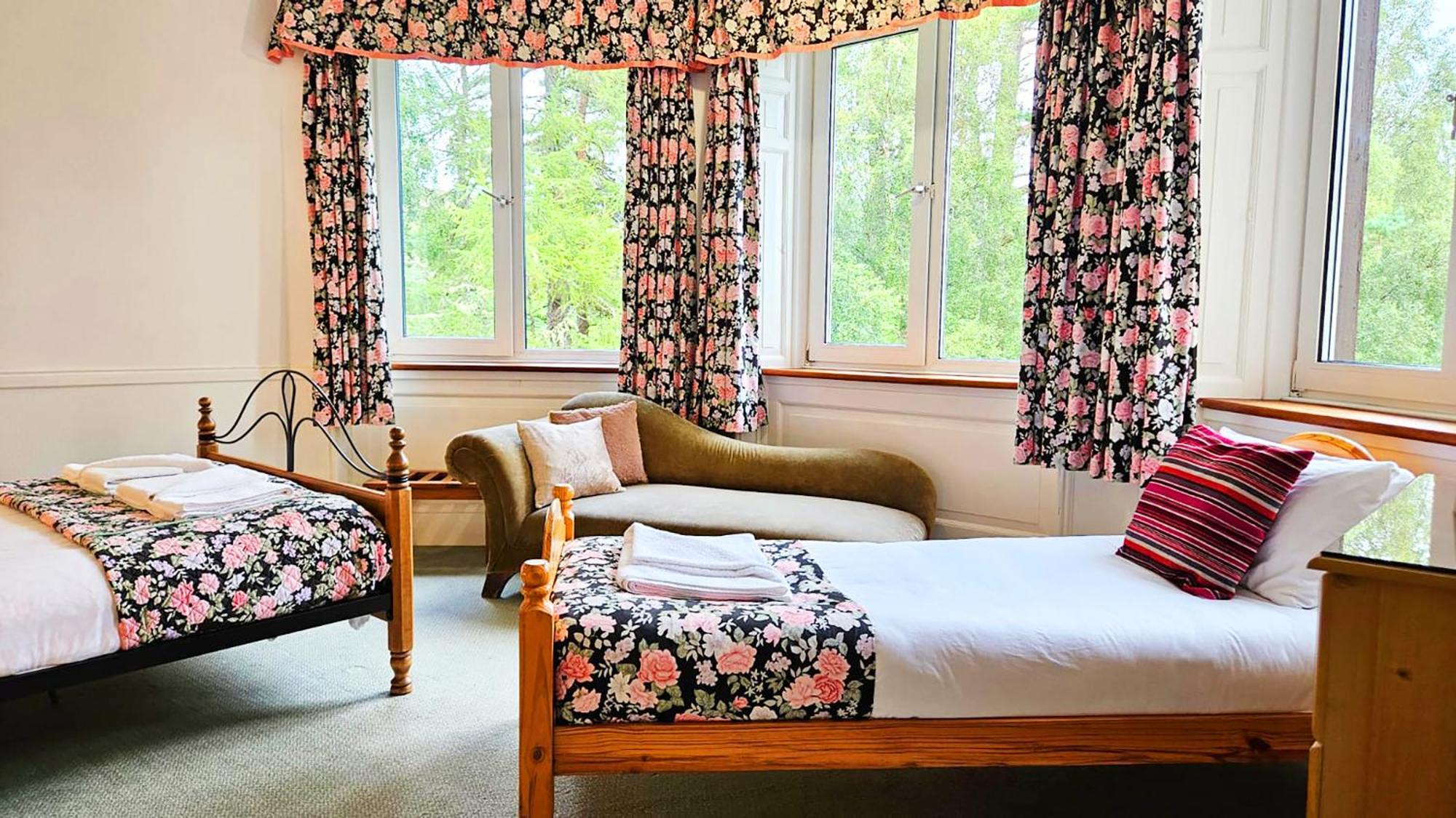 The Falls - Value Rooms At Aultnagar Estate Lairg Bagian luar foto